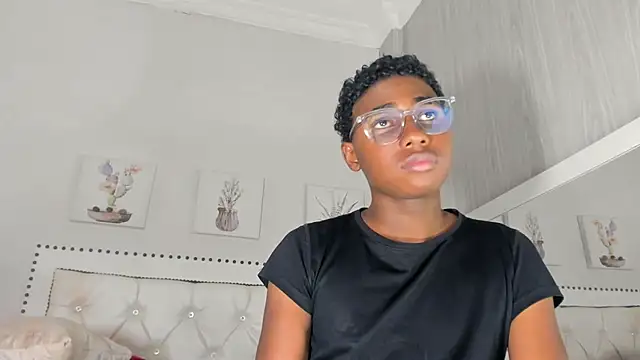 Snapshot of teylor_lovee chatting on February 28, 2026, 10:37 am teylor lovee online show from February 28, 2026, 10:37 am