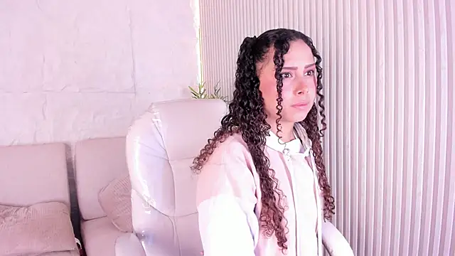 Snapshot of MarelynSummer chatting on April 21, 2026, 11:39 am MarelynSummer online show from April 21, 2026, 11:39 am