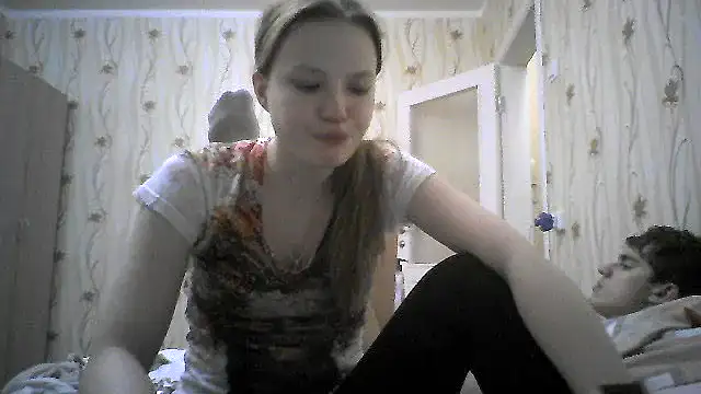 Snapshot of EvgeniyXAnna chatting on February 15, 2026, 9:25 pm EvgeniyXAnna online show from February 15, 2026, 9:25 pm