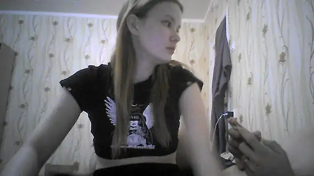 Snapshot of EvgeniyXAnna chatting on February 24, 2026, 7:48 pm EvgeniyXAnna online show from February 24, 2026, 7:48 pm