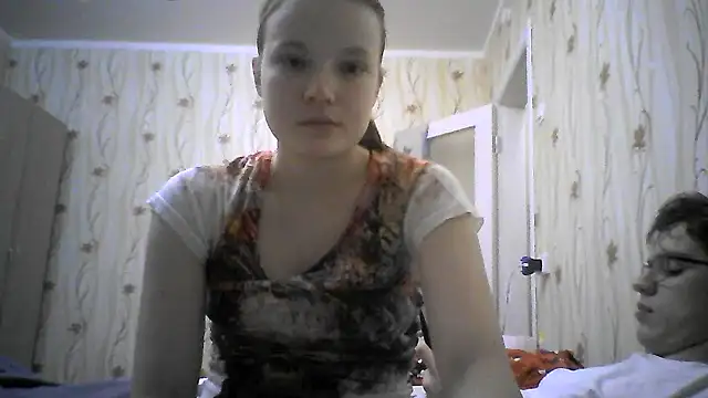 Snapshot of EvgeniyXAnna chatting on February 9, 2026, 9:13 pm EvgeniyXAnna online show from February 9, 2026, 9:13 pm