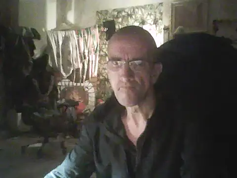 Snapshot of BigBoyOU24 chatting on December 4, 2025, 12:09 am BigBoyOU24 online show from December 4, 2025, 12:09 am