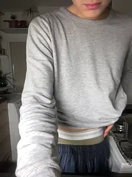 Snapshot of hungspanishtwink chatting on February 16, 2026, 12:20 am hungspanishtwink online show from February 16, 2026, 12:20 am