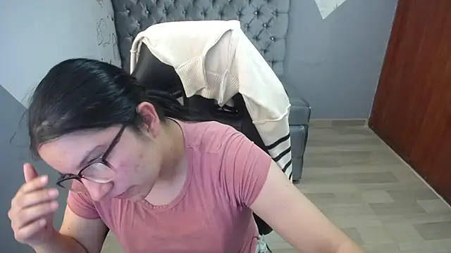 Snapshot of eva_smit_t chatting on February 21, 2026, 2:24 am eva smit t online show from February 21, 2026, 2:24 am