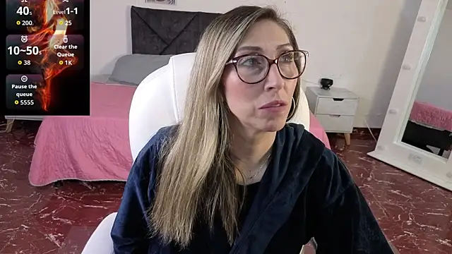 Snapshot of Scarlett_079 chatting on April 17, 2026, 11:46 am Scarlett 079 online show from April 17, 2026, 11:46 am