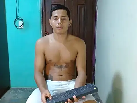 caro lil online show from April 7, 2026, 10:00 pm