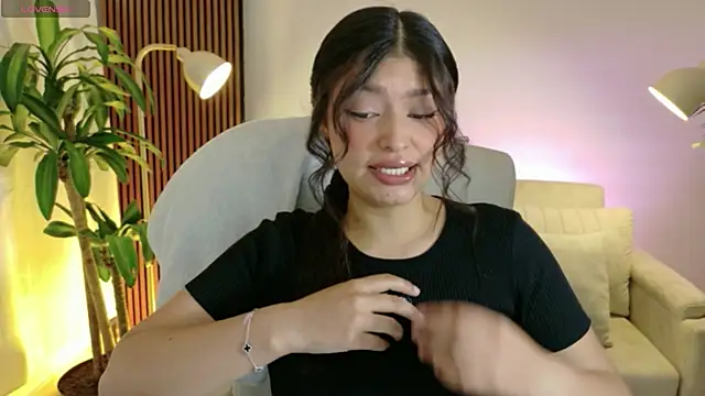 victoria   moon online show from April 8, 2026, 1:45 pm