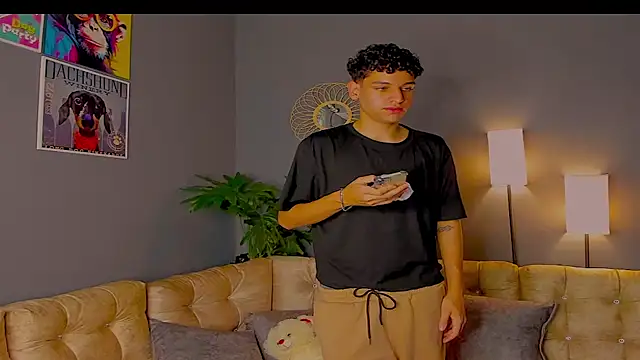 Snapshot of kairos_33 chatting on December 5, 2025, 7:23 pm kairos 33 online show from December 5, 2025, 7:23 pm