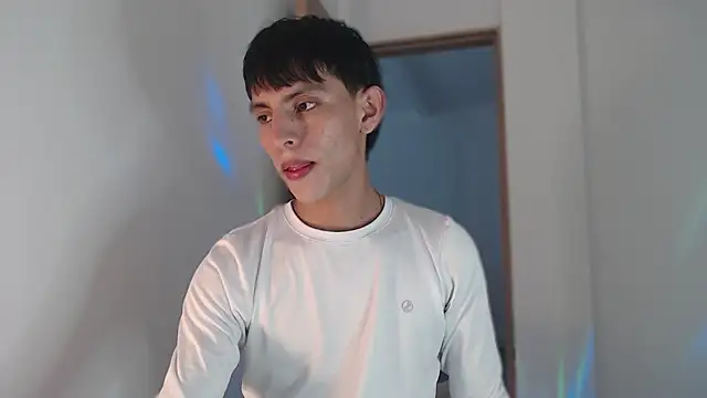 andrew courtzz online show from March 10, 2026, 9:30 pm