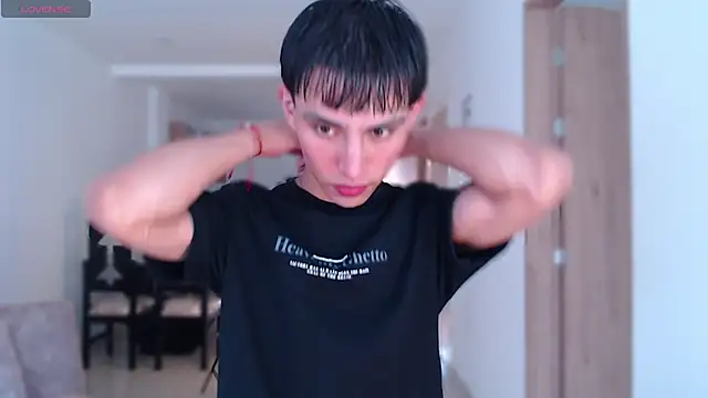 Snapshot of andrew_courtzz chatting on January 18, 2026, 10:13 pm andrew courtzz online show from January 18, 2026, 10:13 pm