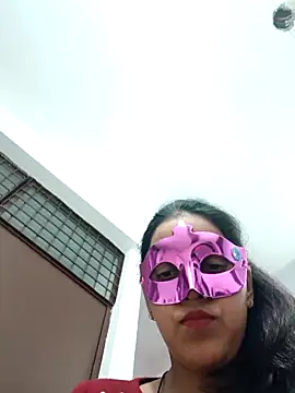 Shivani hotty online show from February 23, 2026, 4:51 pm