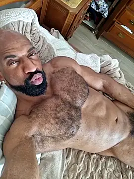 Snapshot of baddblake43 chatting on May 17, 2026, 2:50 pm baddblake43 online show from May 17, 2026, 2:50 pm