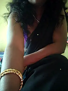 Snapshot of Preeti345 chatting on December 14, 2025, 8:09 am Preeti345 online show from December 14, 2025, 8:09 am