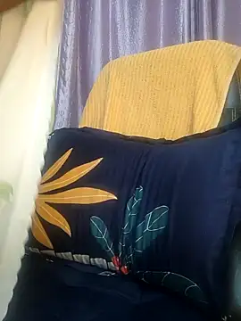 Preeti345 online show from April 25, 2026, 3:31 pm