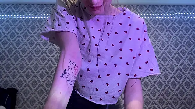 Snapshot of Cleonoth2o chatting on December 22, 2025, 6:52 pm Cleonoth2o online show from December 22, 2025, 6:52 pm