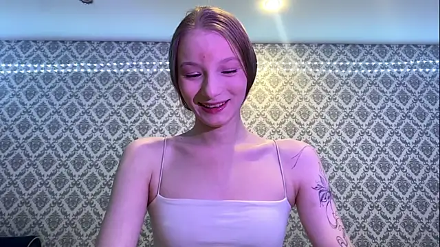 Snapshot of Cleonoth2o chatting on December 18, 2025, 5:39 pm Cleonoth2o online show from December 18, 2025, 5:39 pm