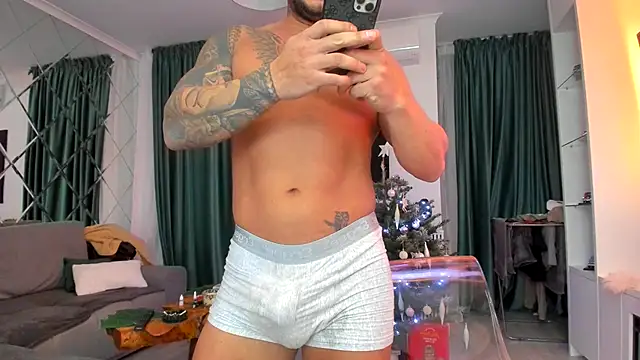 jasonsteel90 online show from December 16, 2025, 7:07 pm