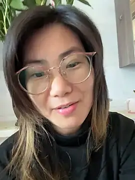 Lilia6666 online show from December 17, 2025, 2:38 am