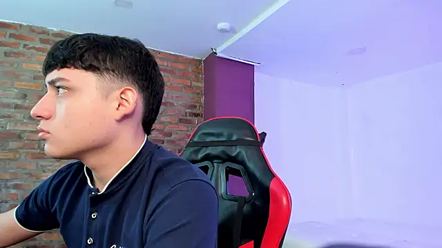 HotThreesoome online show from March 28, 2026, 12:28 pm