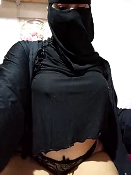 Snapshot of -Batta- chatting on April 15, 2026, 4:55 pm -Batta- online show from April 15, 2026, 4:55 pm