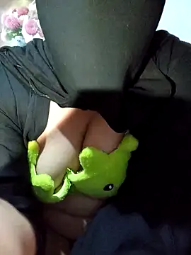 Snapshot of -Batta- chatting on January 18, 2026, 12:03 am -Batta- online show from January 18, 2026, 12:03 am