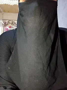 Snapshot of -Batta- chatting on February 2, 2026, 2:49 pm -Batta- online show from February 2, 2026, 2:49 pm