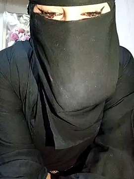 Snapshot of -Batta- chatting on March 4, 2026, 9:44 pm -Batta- online show from March 4, 2026, 9:44 pm