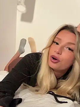 lilavv online show from March 30, 2026, 10:55 pm