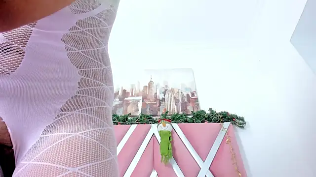 Snapshot of cataleyasantana chatting on December 20, 2025, 12:46 am cataleyasantana online show from December 20, 2025, 12:46 am