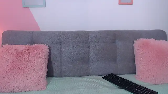 Snapshot of sarah_saen chatting on December 16, 2025, 1:48 pm sarah saen online show from December 16, 2025, 1:48 pm