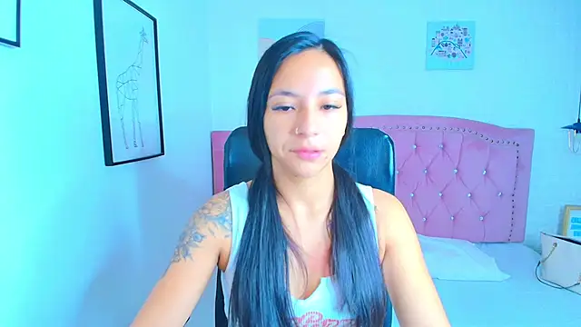 Snapshot of Luccy_tk chatting on December 15, 2025, 12:11 pm Luccy tk online show from December 15, 2025, 12:11 pm