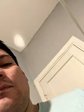 CharlyAlfa22 online show from January 12, 2026, 4:58 pm