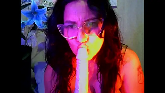 Snapshot of Camille_aspen chatting on December 13, 2025, 9:32 pm Camille aspen online show from December 13, 2025, 9:32 pm