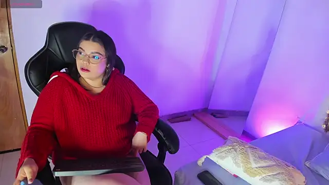 Snapshot of AngelMoonEyes chatting on December 5, 2025, 4:00 am AngelMoonEyes online show from December 5, 2025, 4:00 am