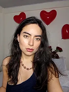 Snapshot of saasha_Petit chatting on February 8, 2026, 10:24 am saasha Petit online show from February 8, 2026, 10:24 am