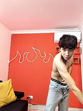 Snapshot of Neo_Twink chatting on January 6, 2026, 7:07 pm Neo Twink online show from January 6, 2026, 7:07 pm