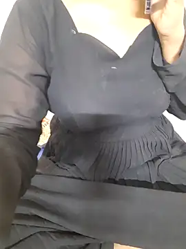 Riya rani8 online show from April 22, 2026, 4:03 pm