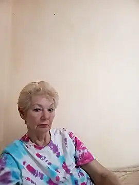 Snapshot of Calypso-Loove chatting on April 22, 2026, 2:35 pm Calypso-Loove online show from April 22, 2026, 2:35 pm