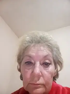 Snapshot of Calypso-Loove chatting on December 4, 2025, 7:24 pm Calypso-Loove online show from December 4, 2025, 7:24 pm