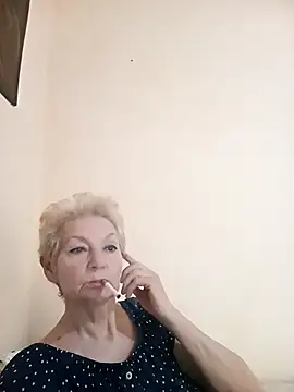 Snapshot of Calypso-Loove chatting on April 14, 2026, 2:55 pm Calypso-Loove online show from April 14, 2026, 2:55 pm