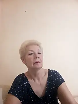 Snapshot of Calypso-Loove chatting on April 5, 2026, 8:32 am Calypso-Loove online show from April 5, 2026, 8:32 am