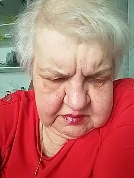 HapinessLovee online show from April 27, 2026, 6:44 am
