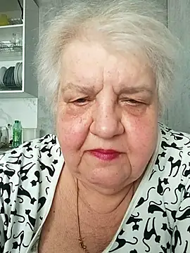 HapinessLovee online show from May 16, 2026, 10:36 am