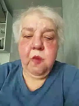 HapinessLovee online show from May 5, 2026, 7:22 am