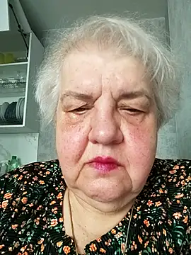 HapinessLovee online show from May 18, 2026, 7:24 am