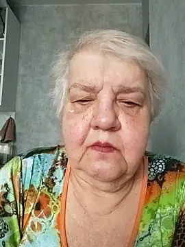 HapinessLovee online show from May 13, 2026, 9:16 am