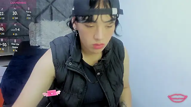 Snapshot of Kiara_Fox__ chatting on January 17, 2026, 8:34 pm Kiara Fox online show from January 17, 2026, 8:34 pm