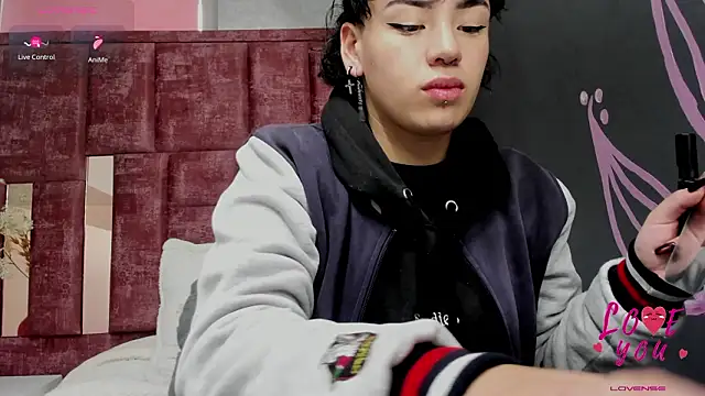 Snapshot of Kiara_Fox__ chatting on February 23, 2026, 9:15 pm Kiara Fox online show from February 23, 2026, 9:15 pm