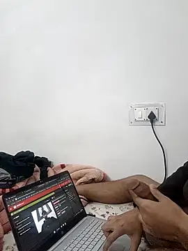 Snapshot of Bigdickboy2406 chatting on December 14, 2025, 6:24 pm Bigdickboy2406 online show from December 14, 2025, 6:24 pm