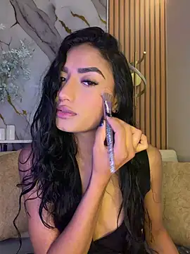 AlinaArgii online show from July 17, 2026, 3:42 pm